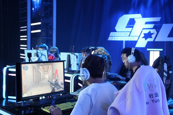 综合来看 综合来看