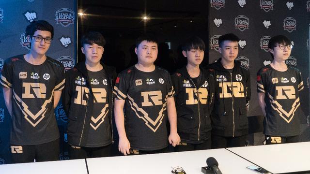 的排名与成 的排名与成