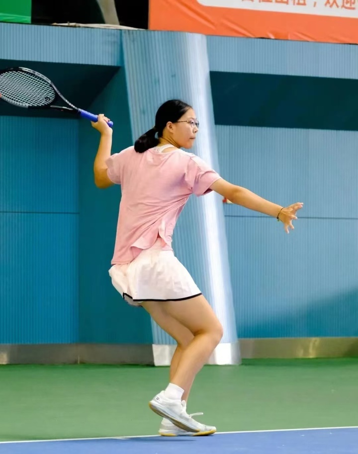 客队锋线陷 客队锋线陷